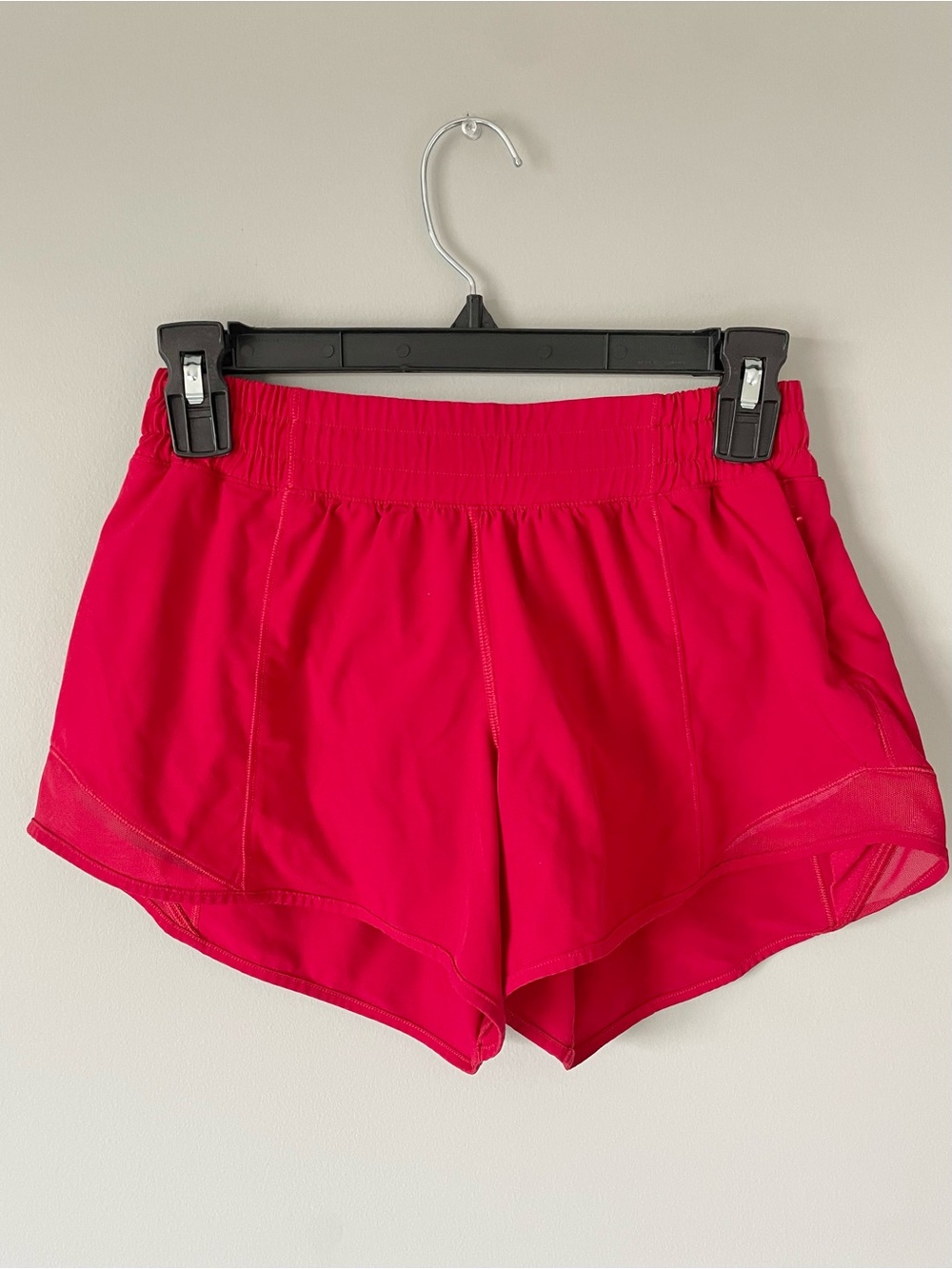 Lululemon Hotty Hot Lined Short II Long 4" Dark Sport Red Running Women’s 6 Tall